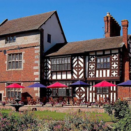 Albright Hussey Manor Hotell Hadnall Exteriör bild