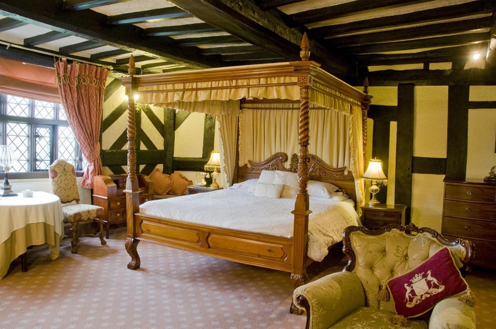 Albright Hussey Manor Hotell Hadnall Exteriör bild
