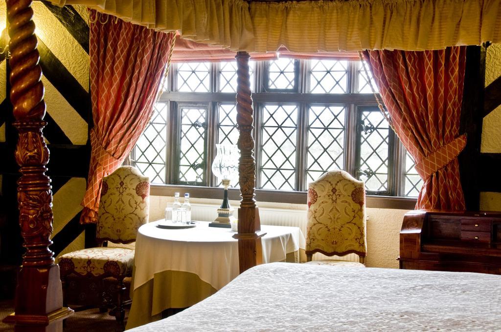 Albright Hussey Manor Hotell Hadnall Exteriör bild